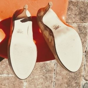 Women's size 7.5 beige stilettos
